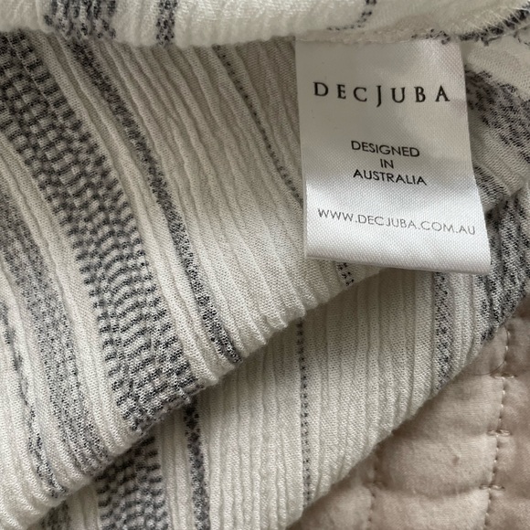 Decjuba Black and White Button Down - Picture 5 of 6